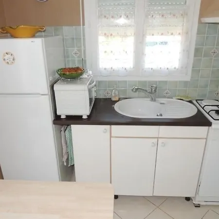 House Adorable Maisonnette A