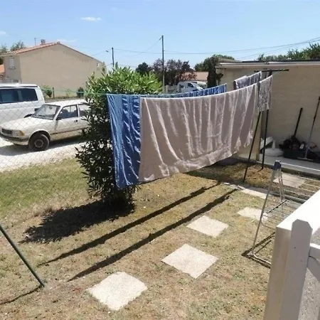 House Adorable Maisonnette A *