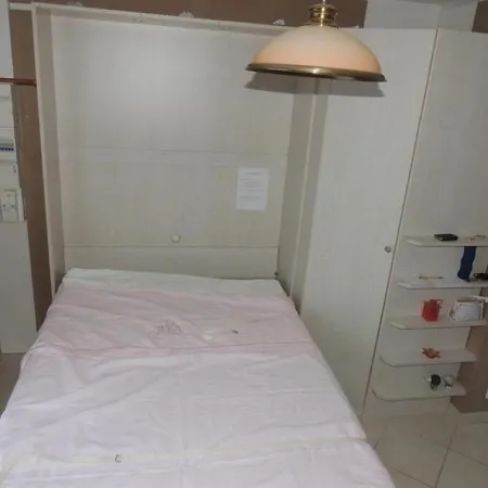 Semesterbostad House Adorable Maisonnette A