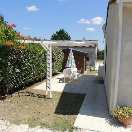 Semesterbostad House Adorable Maisonnette A Meschers-sur-Gironde