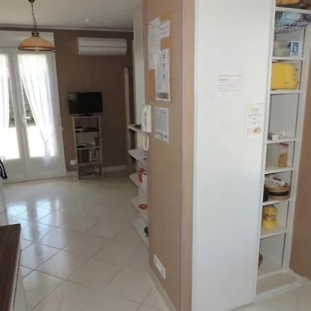 House Adorable Maisonnette A Semesterbostad *